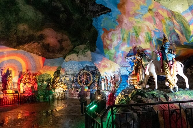 3-Hour Countryside and Batu Tour in Malaysia - Cave Villa and the Murals You’ll Walk Past
