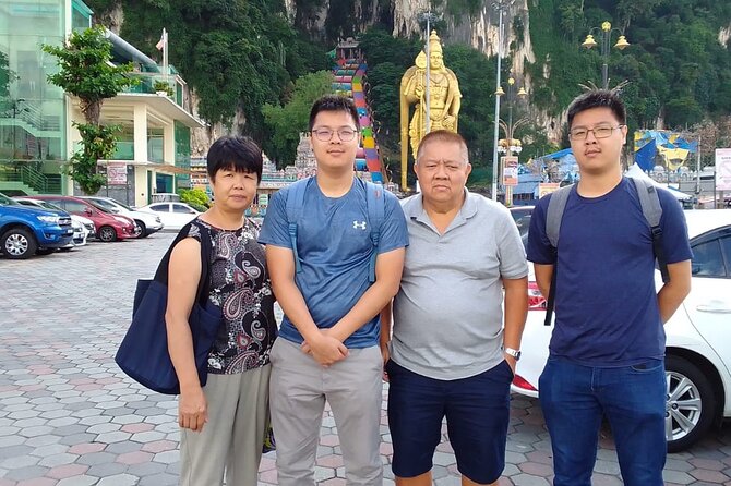 Airport Layover Tour: Kuala Lumpur Full-Day - Royal Selangor, Batik Chong, and Geneve Timepiece: crafts and shopping windows
