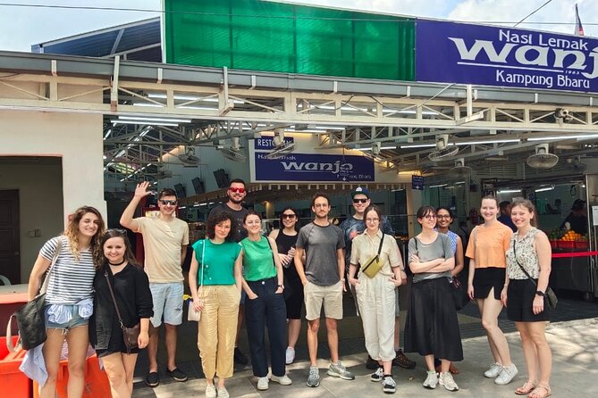 Amazing Local Food Tour in Kuala Lumpur - Jalan Masjid India: the coffee break that connects food to old photos