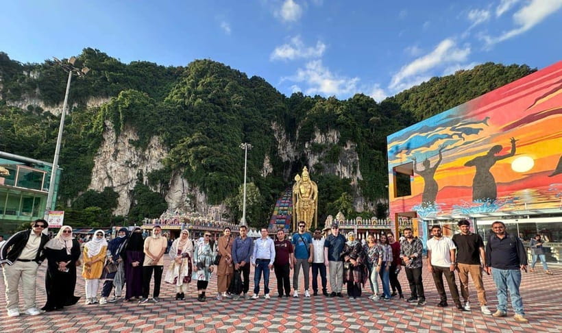 Batu Cave & Kuala Lumpur City Tour - Little India, Thean Hou Temple, and Chinatown: Your KL Neighborhood Loop