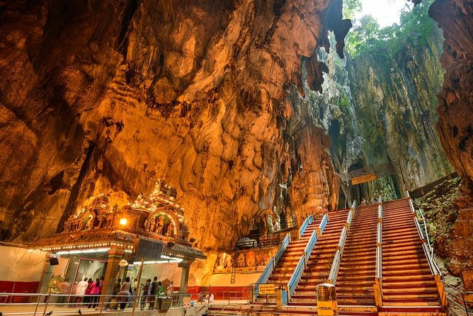 Batu Caves & Genting Highland Day Tour Include 2-Way Cable Car Ride - A hilltop temple plus cable car views in one day