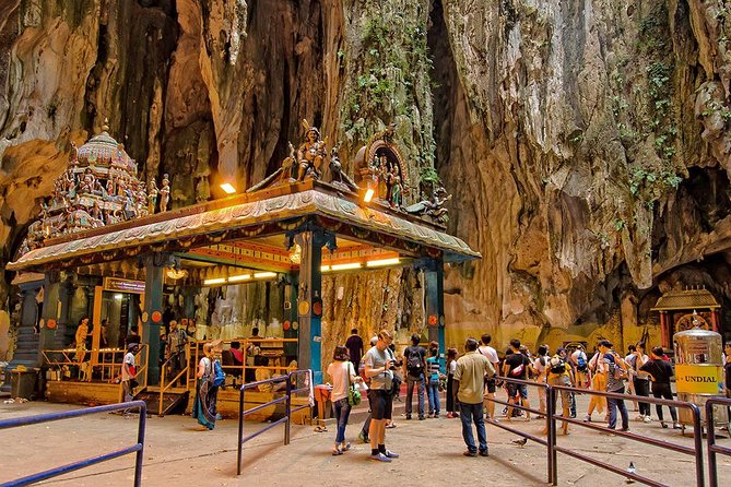 Batu Caves, Royal Selangor Pewter and Batik Factory Tour - Batu Caves: the 272 steps plan and what to expect inside