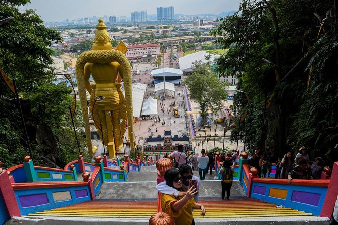 Batu Caves, Royal Selangor Pewter and Batik Factory Tour - The quick Asni Experiences stop: why it’s there