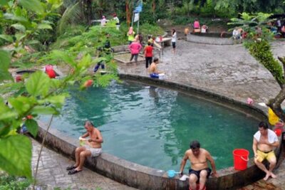 Batu Caves, Waterfalls and Hot Springs Tour With Lunch - Royal Selangor Pewter Visitor Centre: Casting Demos and Photo-Worthy Tankards