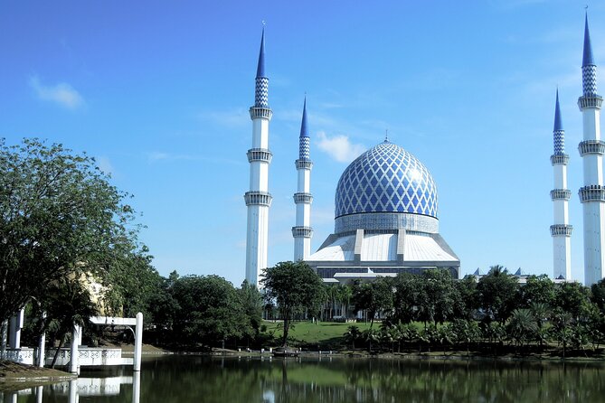 Blue Mosque And Batu Caves Private Tour from Kuala Lumpur - Why this Blue Mosque and Batu Caves combo makes sense