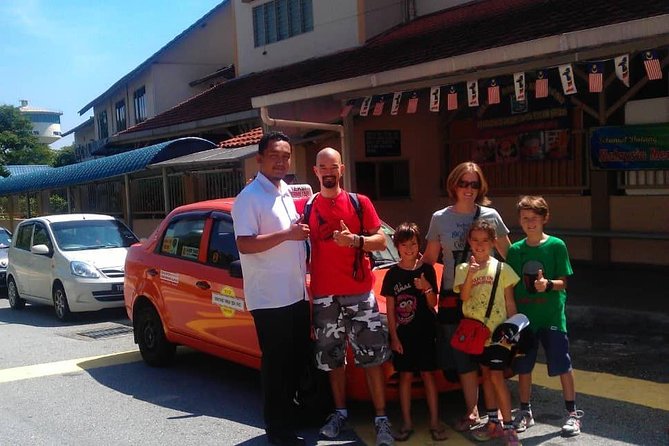 Cameron Highland Day Tour From Kuala Lumpur With Lunch Local food - Lunch in a local Malaysian restaurant: fuel for a full day