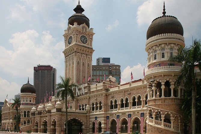 City and Batu Caves Tour - Masjid Negara and the gardens that frame worship