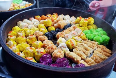 Culinary Journey Through Chinatown with All Type of Delicacies - Bakkwa and other meat snacks that set the tone