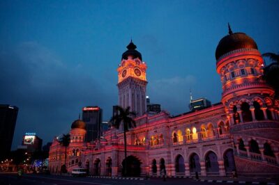 Discover The Best of Kuala Lumpur by Night - Temple Courtyards After Dark: Sri Maha Mariamman and Chan See Shu Yuen