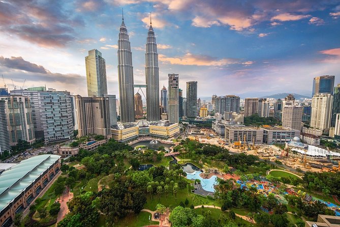 Fascinating Kuala Lumpur Tour with 13 Famous Landmarks - A half-day KL blitz with door-to-door comfort