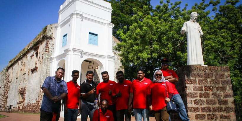 From Kuala Lumpur: Malacca Private Day Tour - Private van and an English-speaking driver: what you’re really paying for
