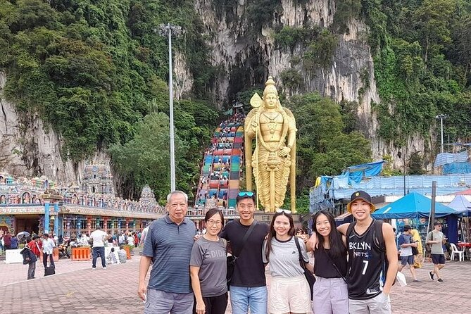 Full Day Kuala Lumpur City Tour with Petronas Twin Tower Tickets - Royal Selangor Visitor Centre: a calmer reset in the middle