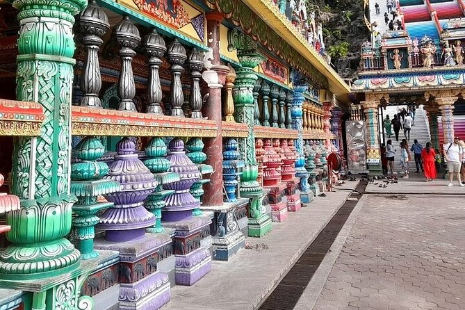 Full Day Kuala Lumpur City Tour with Petronas Twin Tower Tickets - National landmarks around Merdeka Square and Istana Negara