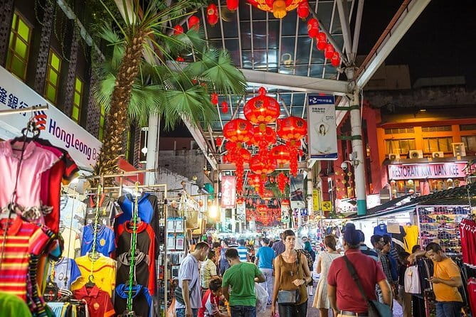 Half Day Private Cultural Discovery in Kuala Lumpur - Thean Hou Temple: Chinese temple worship you can actually watch