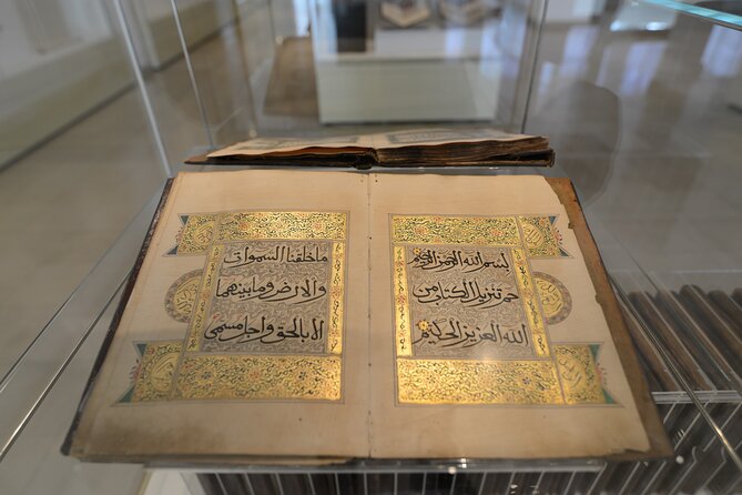 Islamic Arts Museum Admission with Kuala Lumpur Famous Landmarks - Istana Negara on Jalan Duta: short stop, clear context
