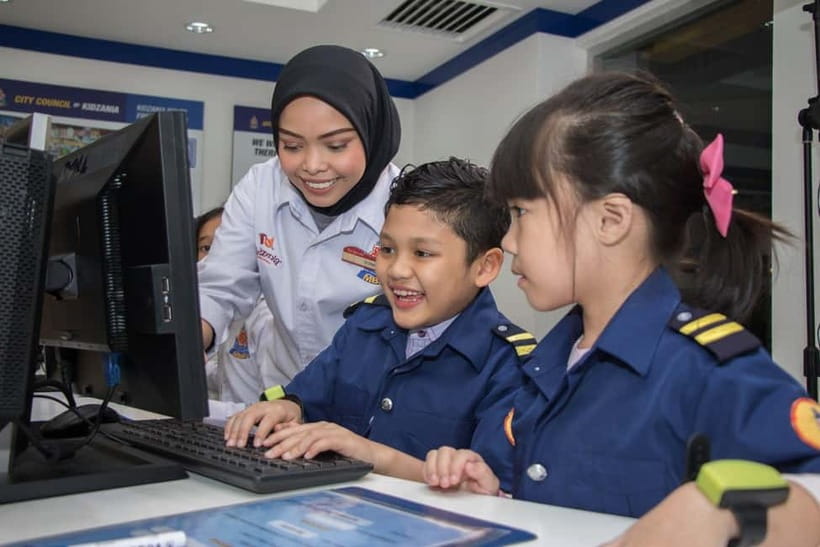KidZania Entry Ticket - What About Staff, Crowds, and Day-to-Day Comfort