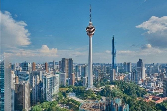 KL City Highlights in half a day - Jadi Batek and Beryl’s Chocolate Kingdom: Two Fun Stops That Break the Tour Up