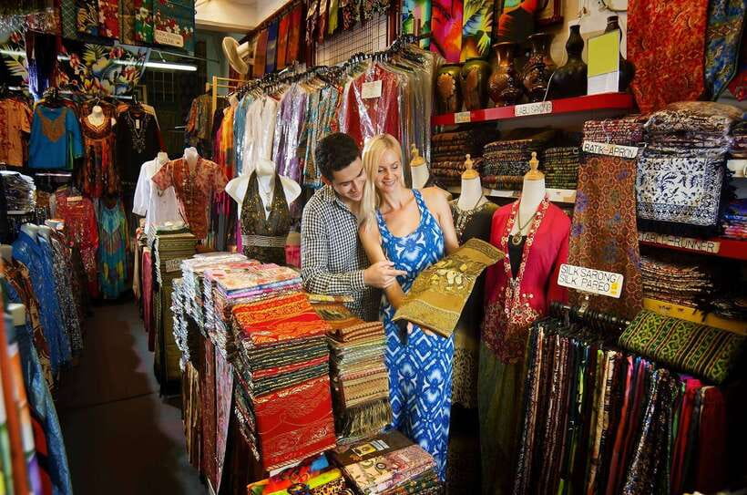 Kuala Lumpur: 4-Hour Authentic Local Markets & Event Tour - Who should book this Kuala Lumpur markets tour