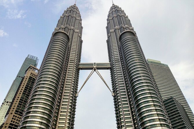 Kuala Lumpur Airport Transit Tour - Batu Caves and the batik craft stop to start