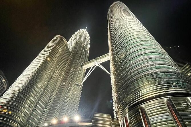 Kuala Lumpur Airport Transit Tour - National Monument, Istana Negara, and Merdeka Square