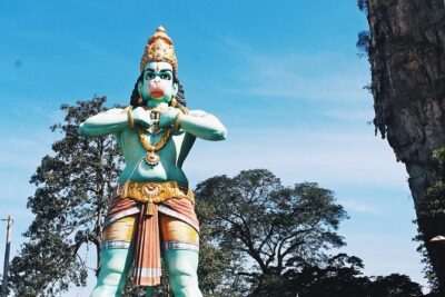 Kuala Lumpur Batu Caves & Countryside Tour - Batu Caves: shrines, statues, and the temple atmosphere