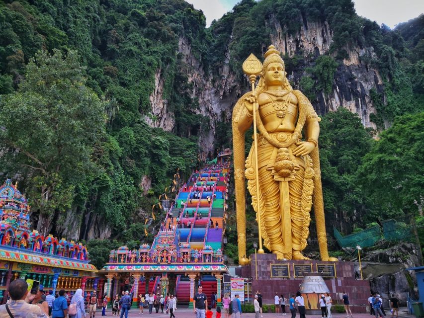 Kuala Lumpur: Batu Caves Half-Day Tour with Pick-Up Option - The Drive Through Gombak: Small Views of Real Life