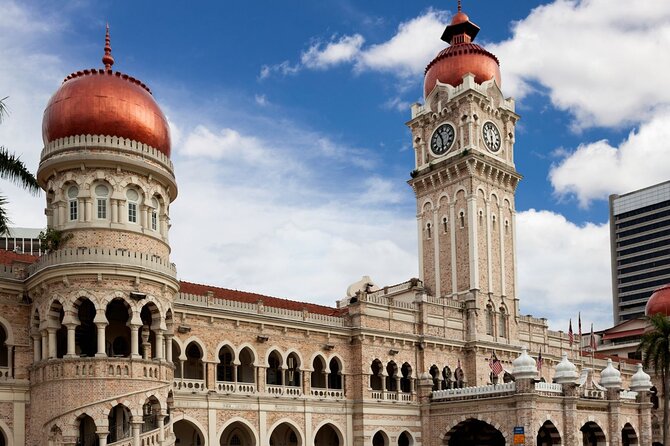 Kuala Lumpur City Tour with Batu Caves Discovery (Shared) - Dataran Merdeka and the KL City Gallery: where the story starts
