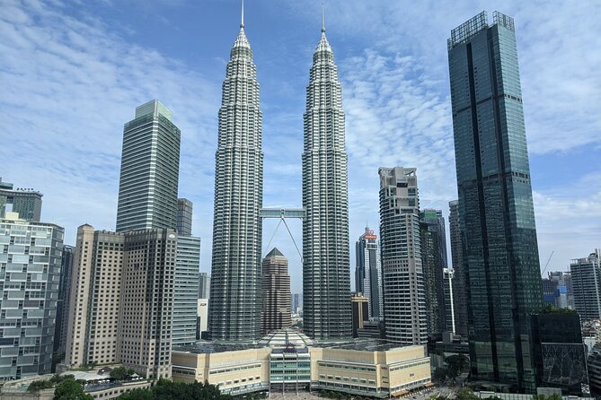 Kuala Lumpur City Tour with Petronas Twin Tower Admission Ticket - Petronas Twin Towers: Planning for the 1.5-Hour Ticket Window