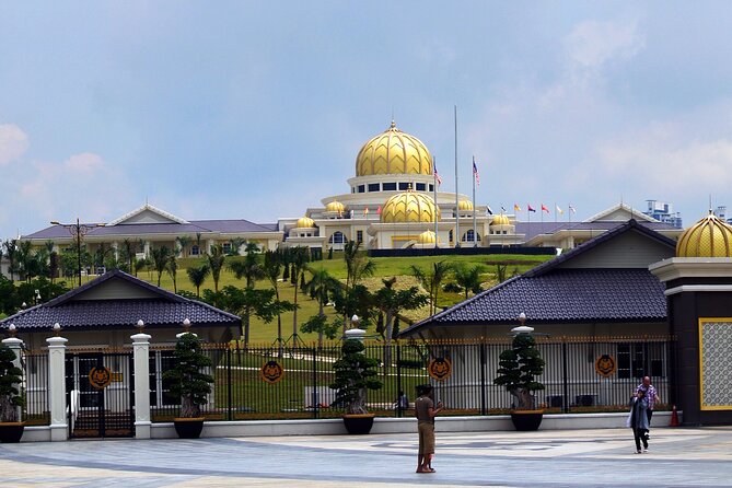 Kuala Lumpur Full Day City Tour with Petronas Twin Tower Tickets - Petronas Twin Towers entry: the KLCC stop you’ll actually remember