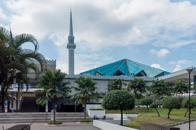 Kuala Lumpur Half-Day City Tour - Istana Negara and the National Monument: Symbols in Plain Sight