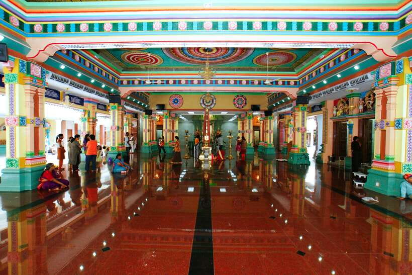 Kuala Lumpur Heritage 4-Hour Walking Tour - Kasturi Walk and Central Market: the covered stalls that set the tone