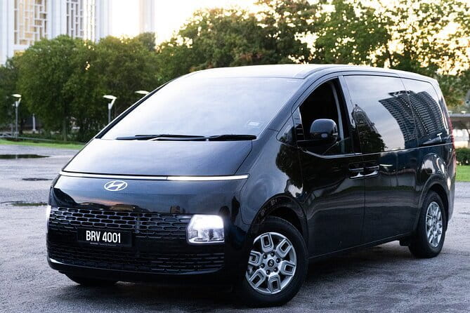 Kuala Lumpur International Airport Transfers - The Ride Itself: About 1 Hour, With Room to Breathe