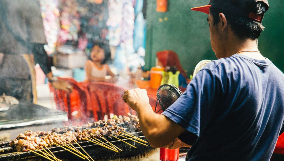 Kuala Lumpur: Local Street Food Night Tour - Should You Book This Kuala Lumpur Street Food Night Tour?