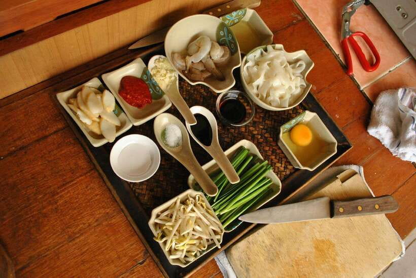 Kuala Lumpur: Malaysian Cooking Class with Market Tour - Cooking your own 3-course Malaysian lunch