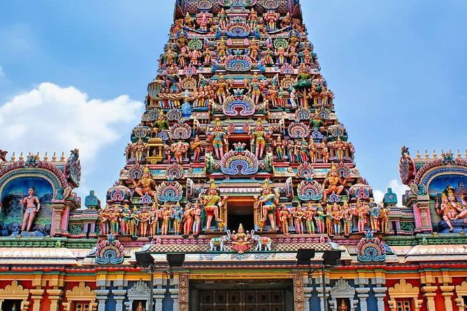 Kuala Lumpur Night City Tour: Experience the Nightlife - Temple Stops Near Chinatown: Sri Mahamariamman and Chan See Shu Yuen