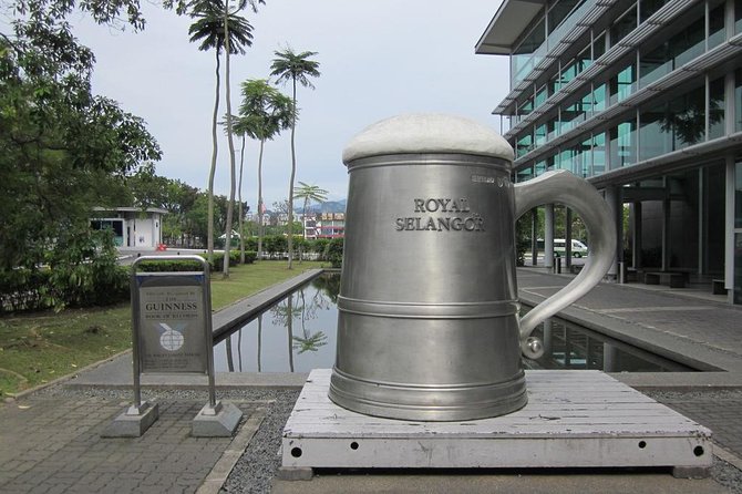 Kuala Lumpur Private City Highlights Tour - Royal Selangor Visitor Centre: pewter craft, not just souvenir shopping