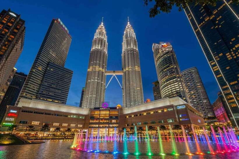 Kuala Lumpur: Sightseeing, Markets, and Food Night Tour - Istana Negara and Merdeka Square: Royals, Independence, and Night Photos