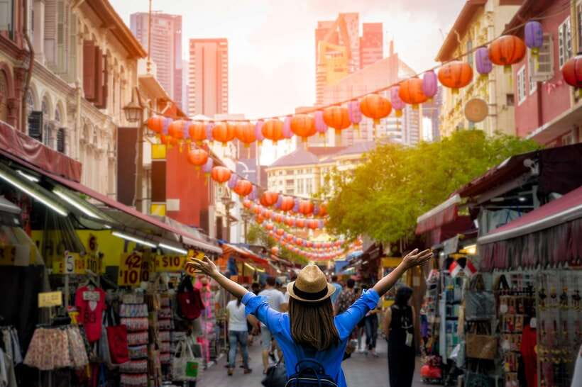 Kuala Lumpur: Street Market Exploration & Shopping Tour - Masjid India and Crawford County: The Gift Run for Dress, Souvenirs, and Snacks