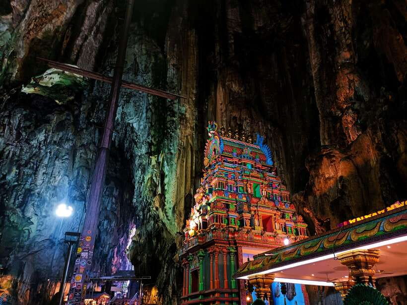 Kuala Lumpur: Temple & Shrine Private Half Day Tour - Thean Hou Temple: Mazu’s Chinese Architecture and Six-Tier Pagoda