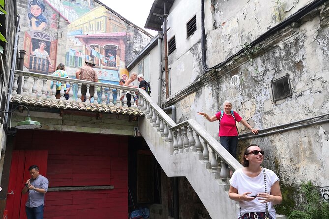 Kuala Lumpur Walk, Eat & See Tour - Why Charles-style guiding changes the whole tour