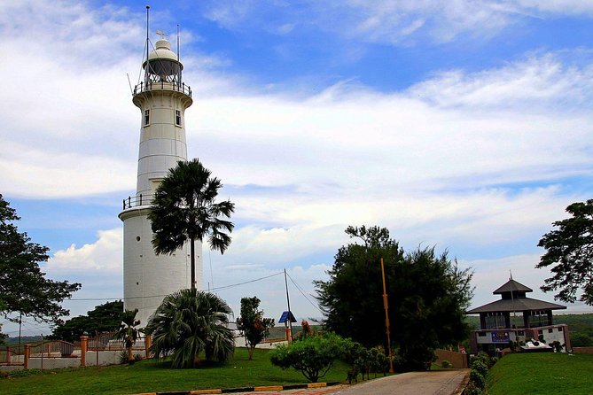Kuala Selangor Fireflies Tour with Fort Altingsburg & Dinner - Dinner near the waterfront: included seafood, set menu, real-world expectations