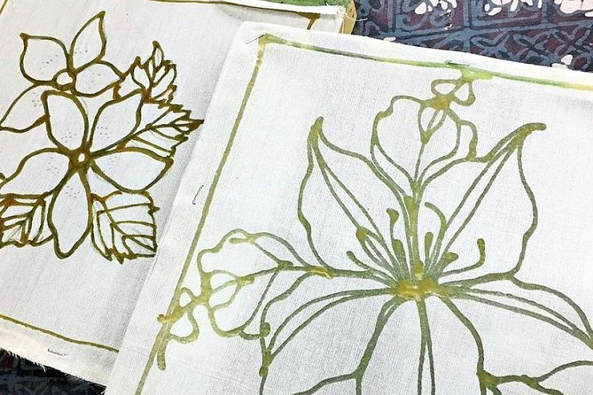 Malaysia Countryside and Batucaves from Kuala Lumpur - Batik Chong or Jadi Batek: you get the craft demo, one outlet, and a shopping chance