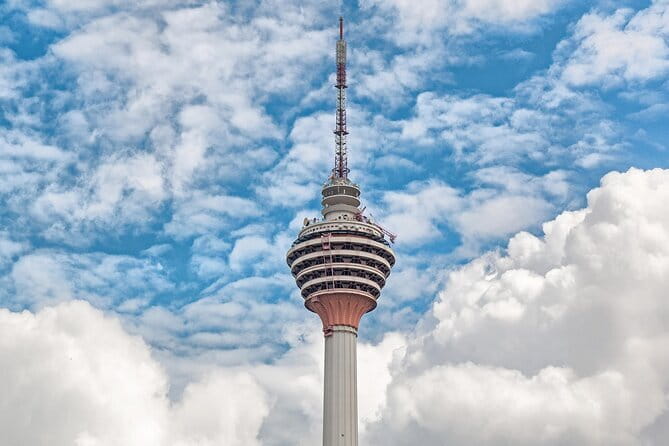 Petronas Twin Towers Special Entrance & Dining With Expert Guide - Petrosains Discovery Centre: interactive stops that break up the wow-factor