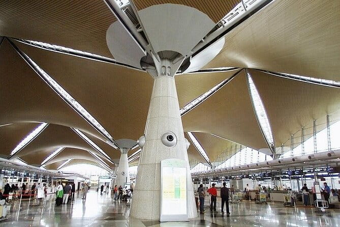 Premium Airport Transfer Kuala Lumpur - Price and Value: $90.90 Per Group, Up to 7 People