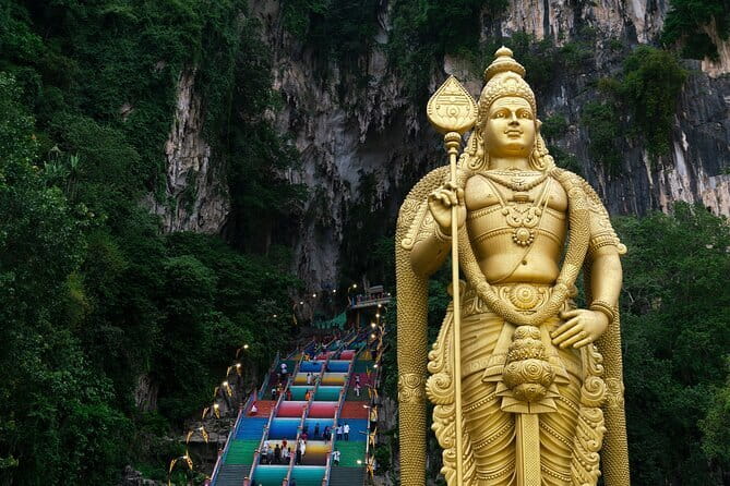 Private Half-Day Cultural Tour in Kuala Lumpur - Stop 5: Central Market Kuala Lumpur for souvenirs and handicrafts