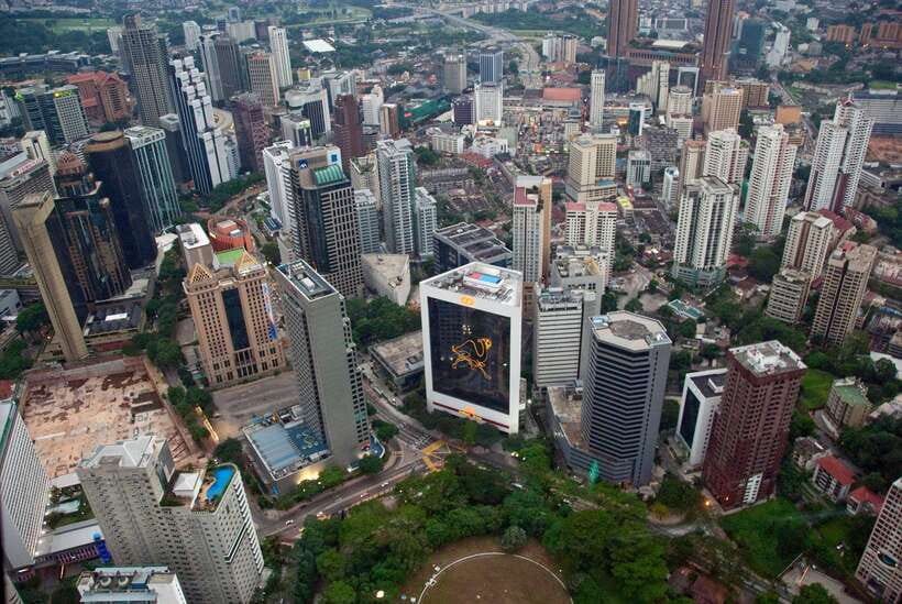 Private Kuala Lumpur and Putrajaya Highlights in One Day - Putrajaya arrives: pink dome vibes and easy skyline selfies