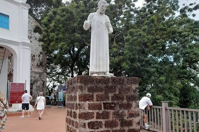 Private Malacca Day Tour from Kuala Lumpur - Bukit St. Paul and Christ Church: Dutch and Anglican angles