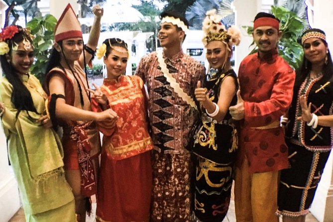 Private Night Tour: Petronas Twin Tower And Shopping - Little India (Brickfields): A Quick Cultural Stroll