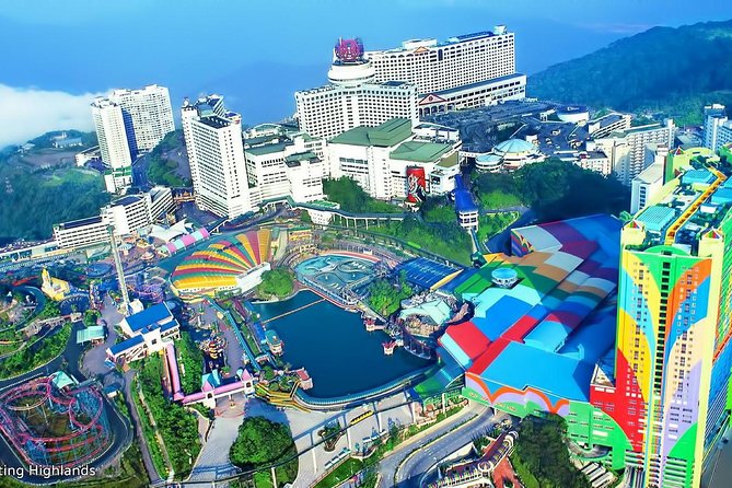 Private Tour with Local Host : Genting Highlands Day Tour enroute Batu Caves - Batu Caves and Genting Highlands: the smart combo