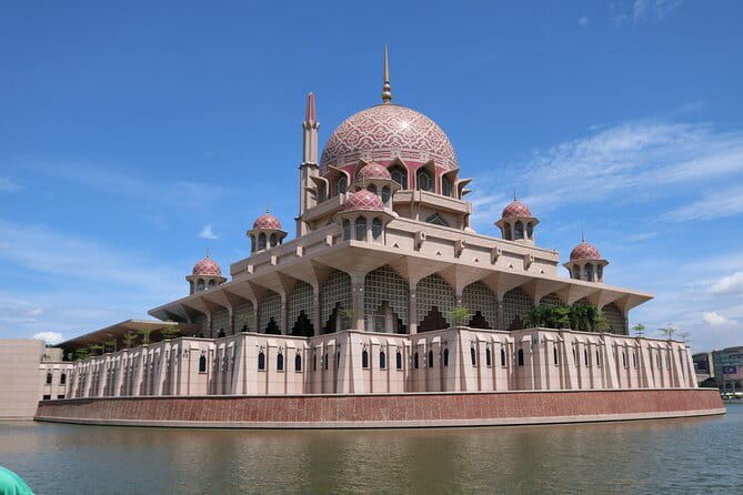Putrajaya Tour From Kuala Lumpur Includes Batu Caves - Putrajaya + Batu Caves in 4–5 hours: the big-picture idea